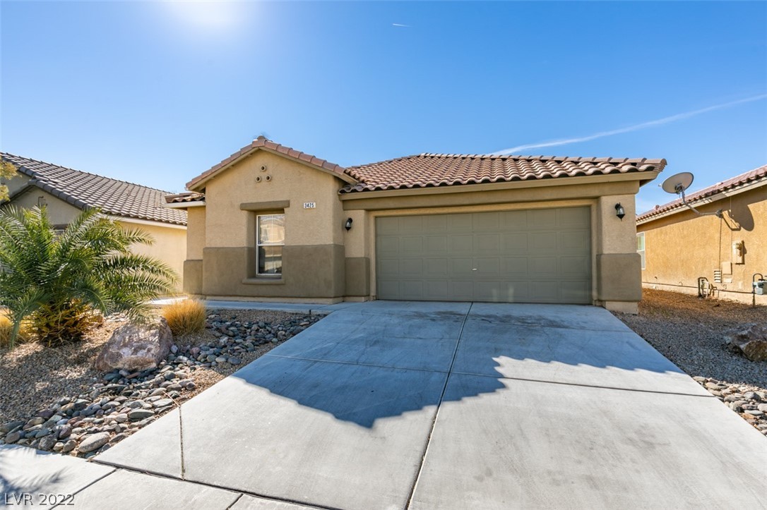 3425 Barada Heights Avenue