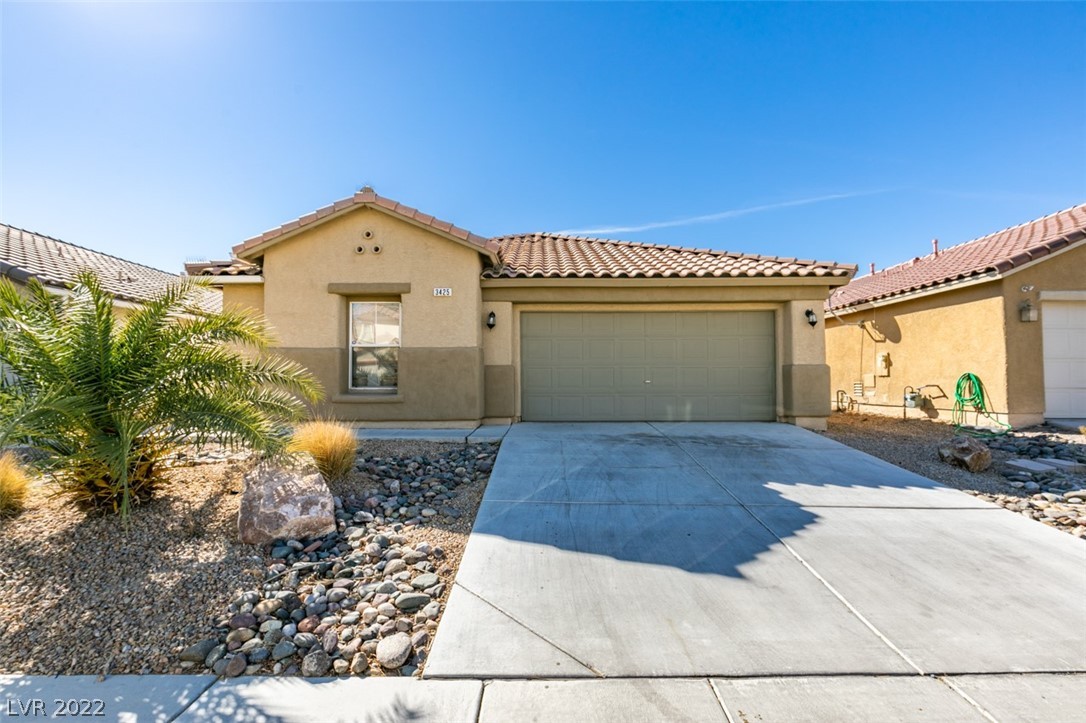 3425 Barada Heights Avenue