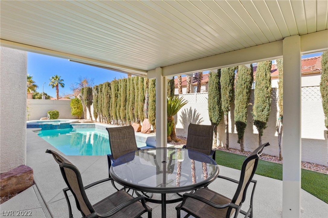 1742 Navarre Lane