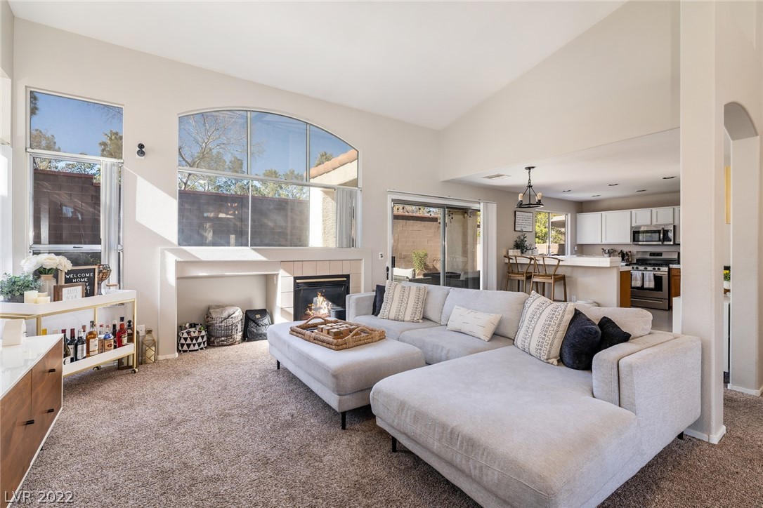 1917 Ivy Point Lane