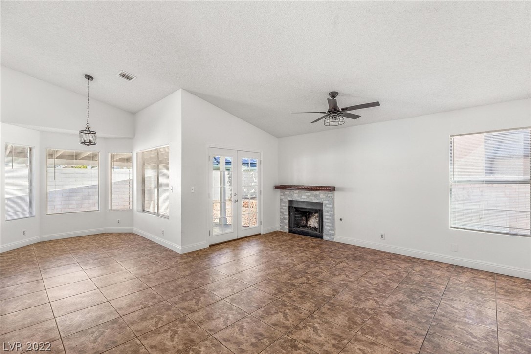3609 Naugatuck Circle
