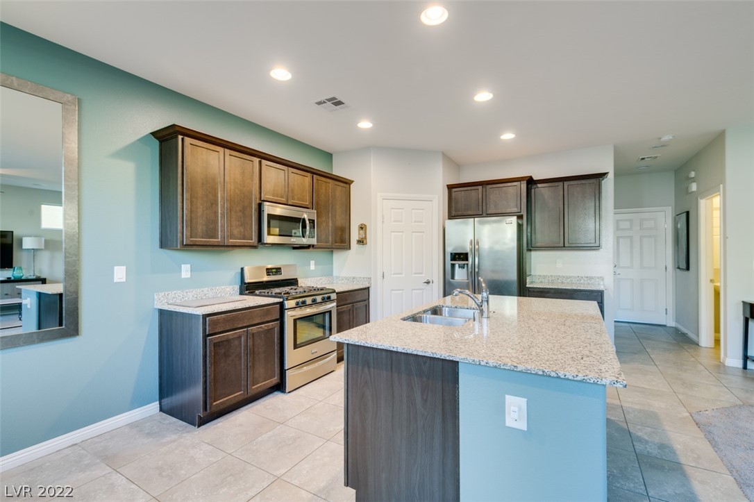 6655 Breakwater Reef Street
