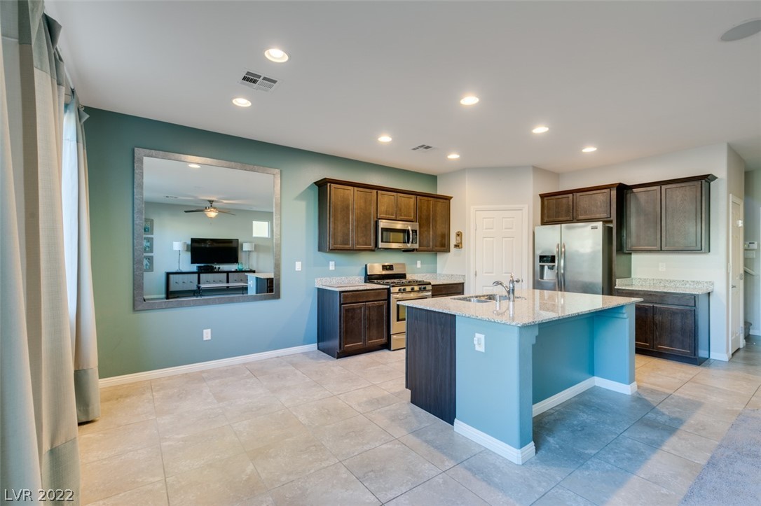 6655 Breakwater Reef Street