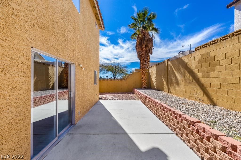 905 Scarlet Ridge Drive