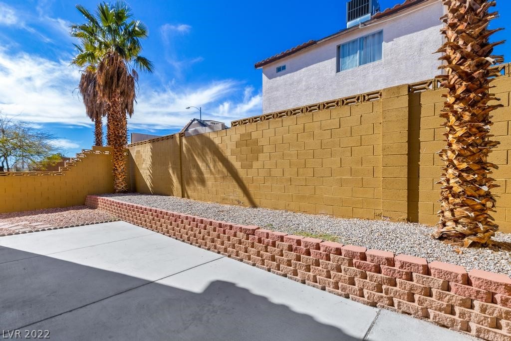 905 Scarlet Ridge Drive