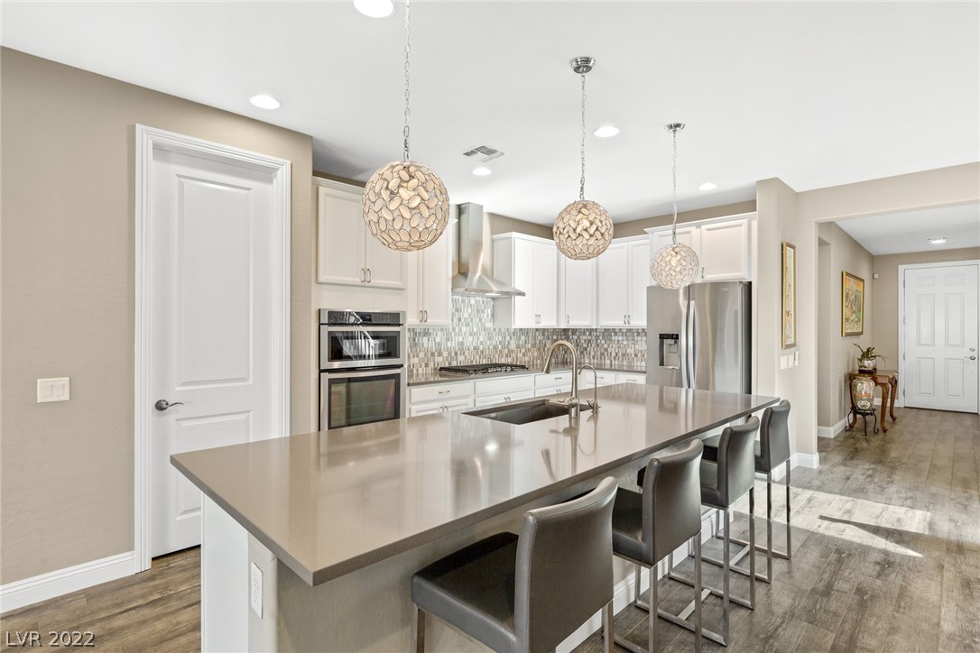 12711 Coastline Shadow Street