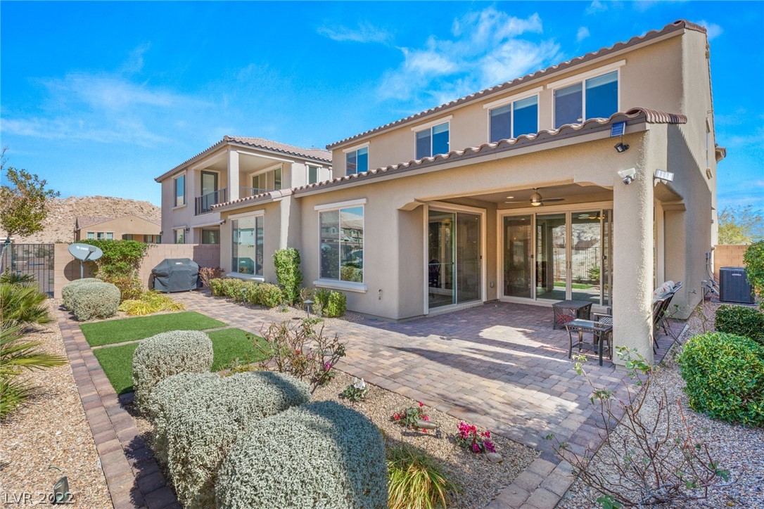 12711 Coastline Shadow Street