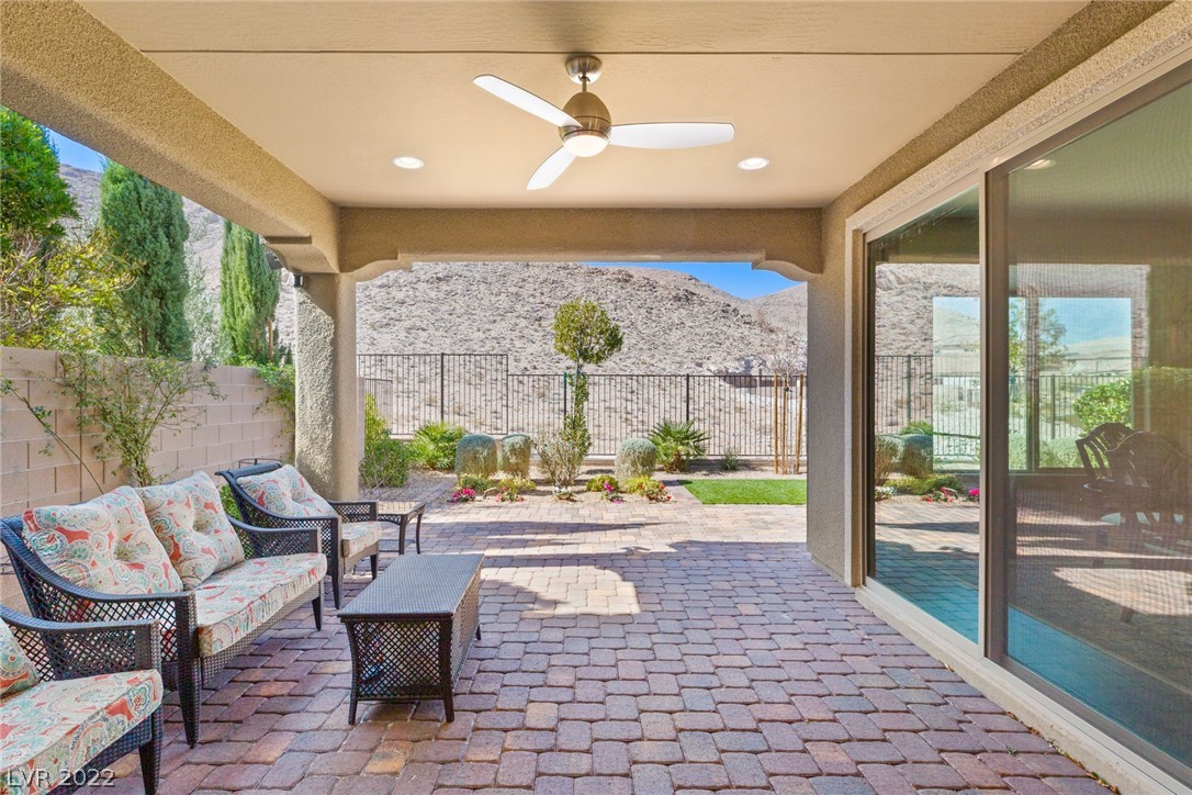 12711 Coastline Shadow Street