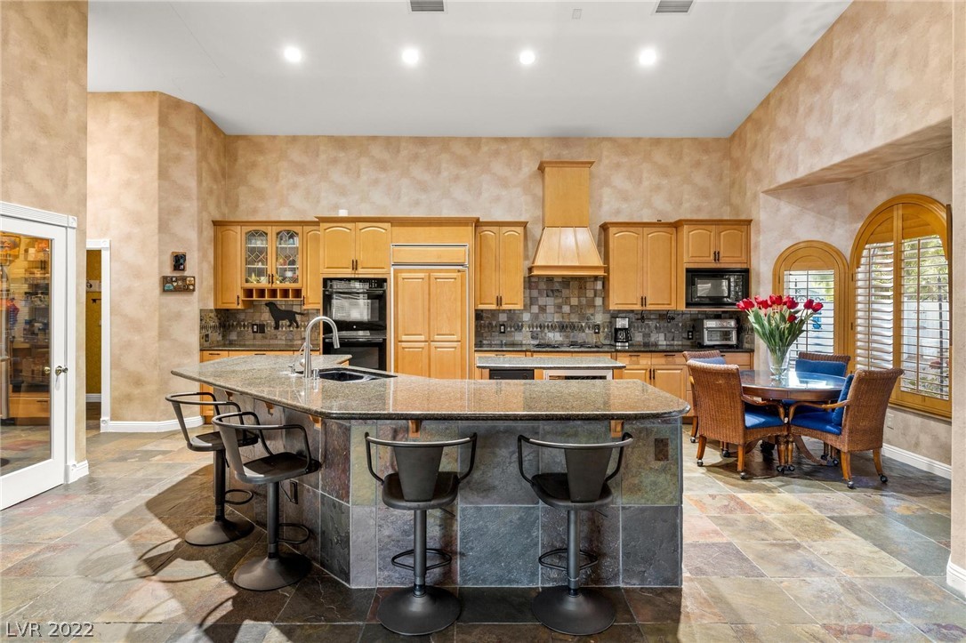 8200 Omni Court