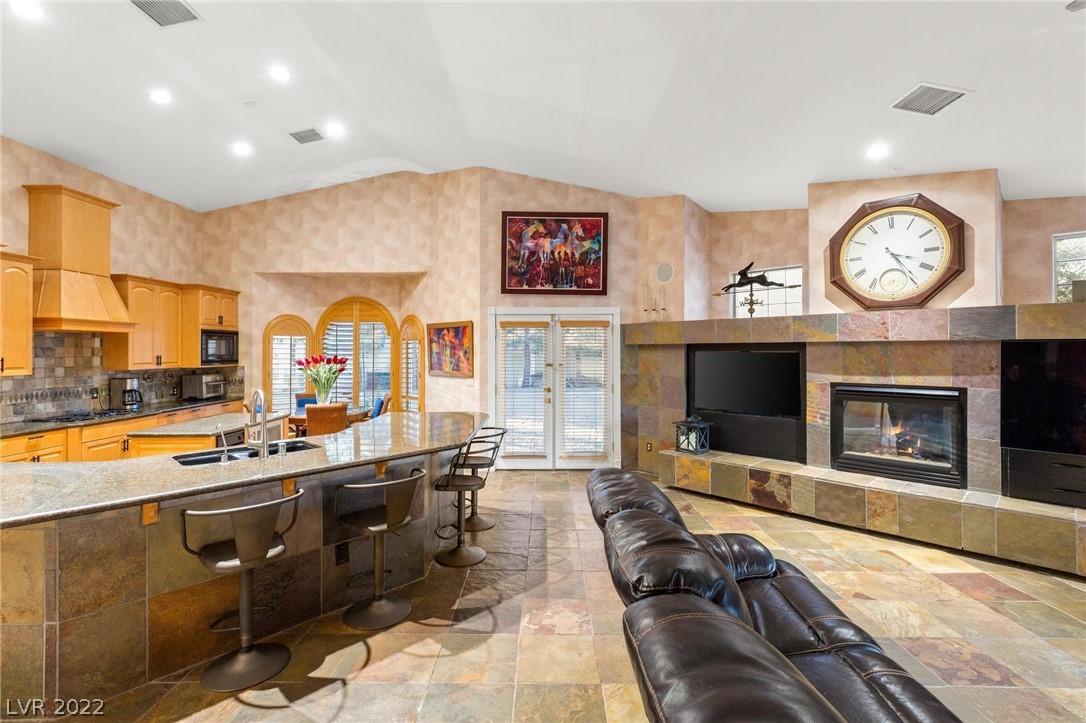 8200 Omni Court