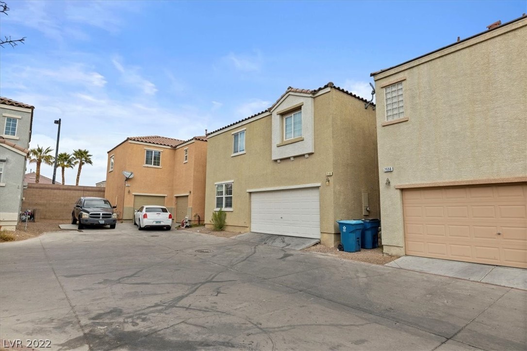 7560 Trendy Court