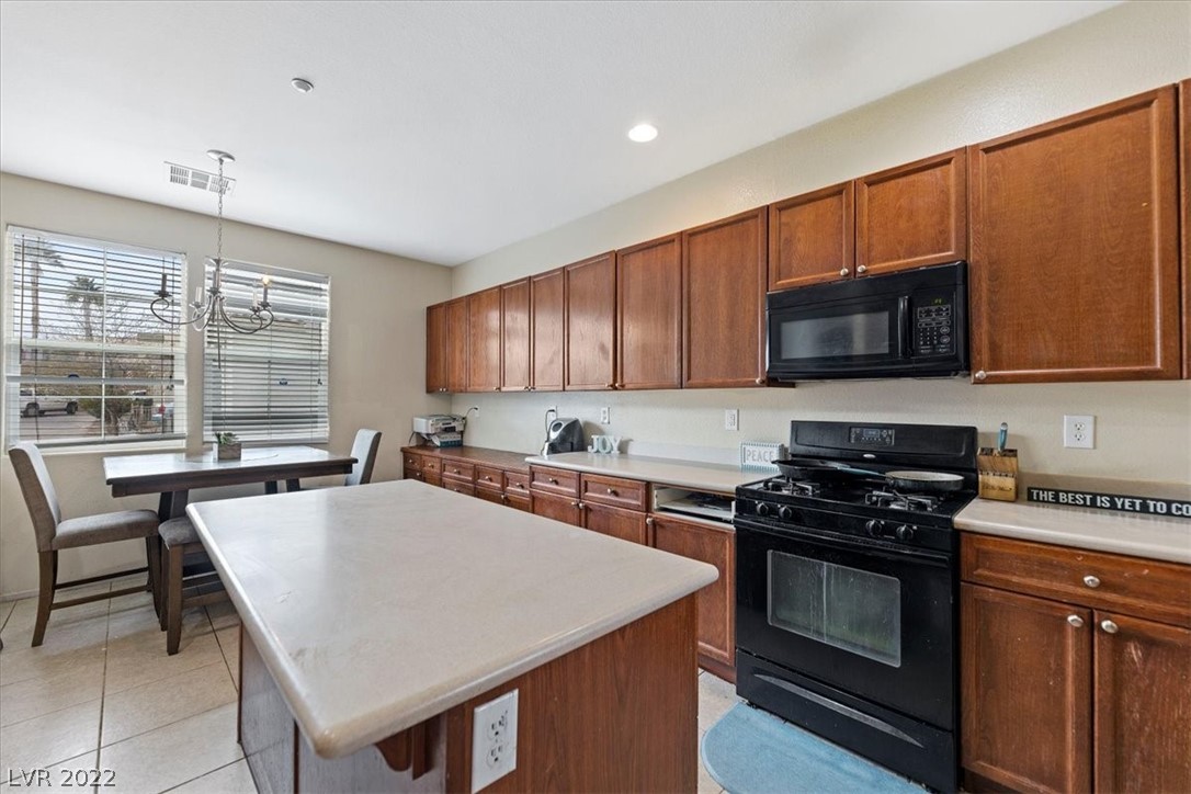 7560 Trendy Court