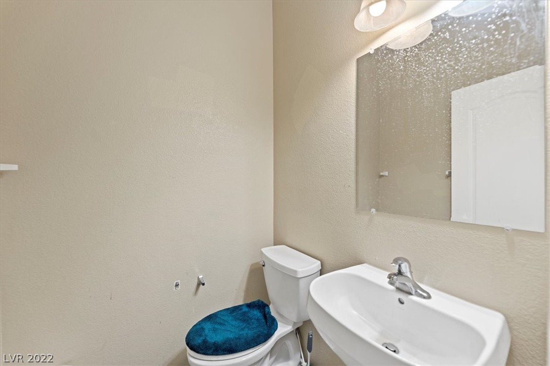 7560 Trendy Court
