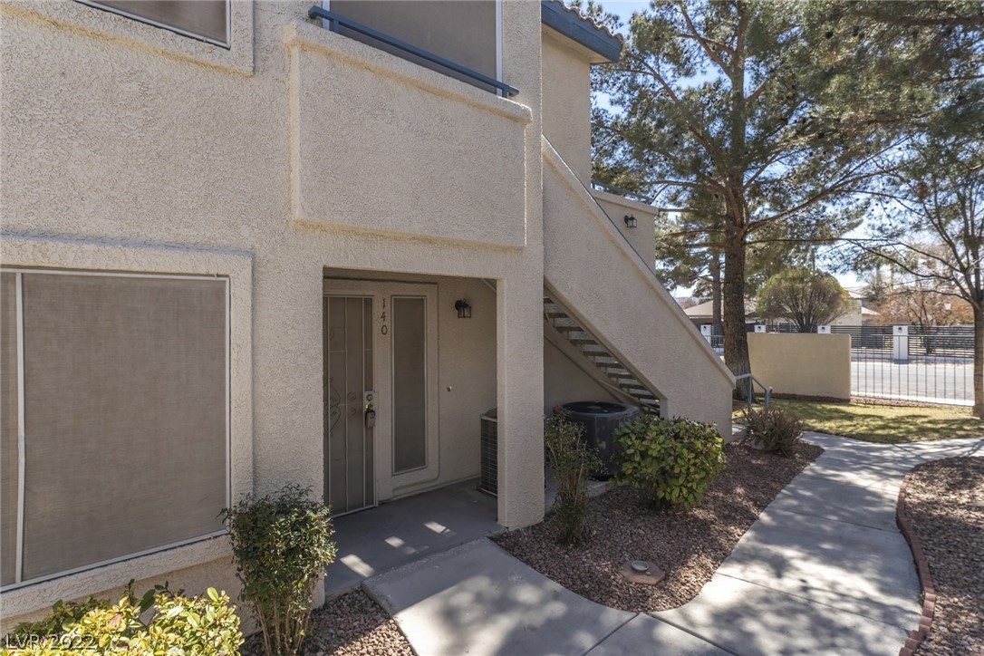 3425 E Russell Road Unit: 140