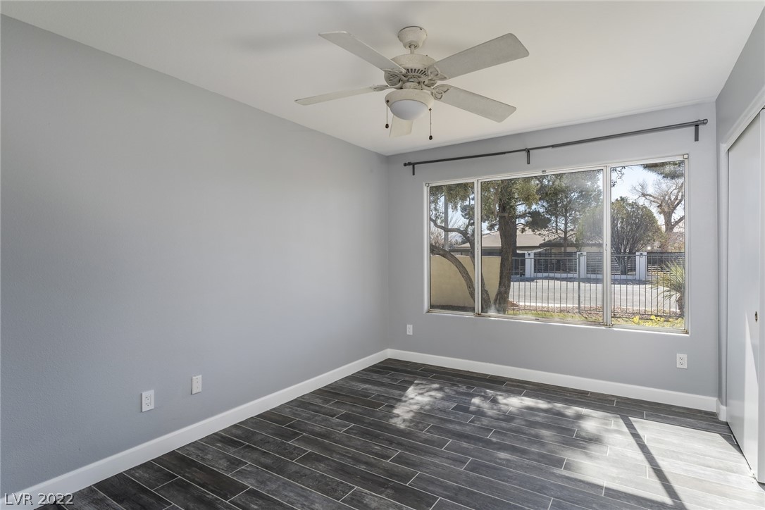 3425 E Russell Road Unit: 140