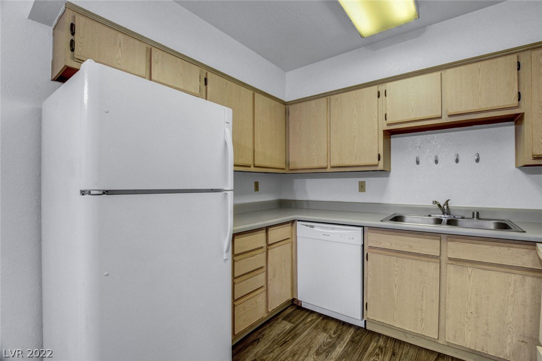 3151 Soaring Gulls Drive Unit: 2170