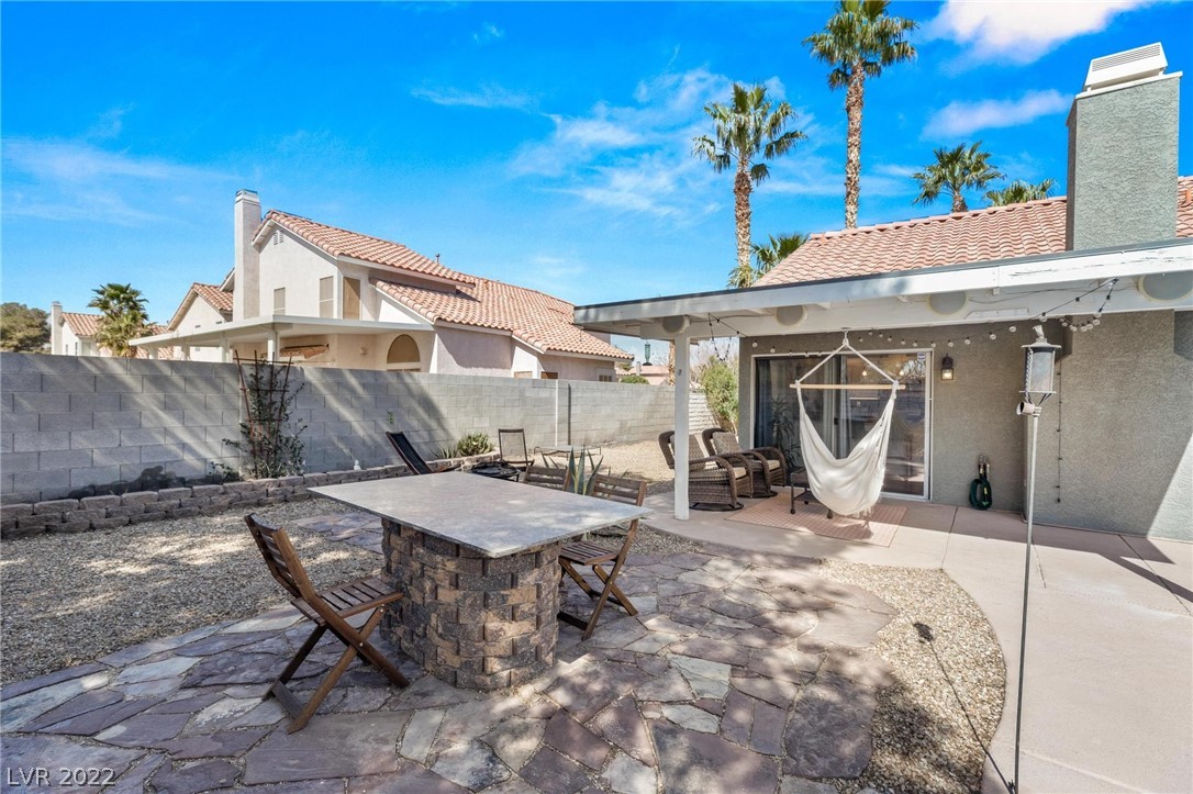 1727 Heather Oaks Way