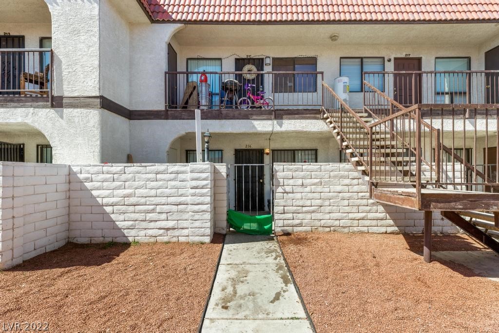 4300 N Lamont Street Unit: 214