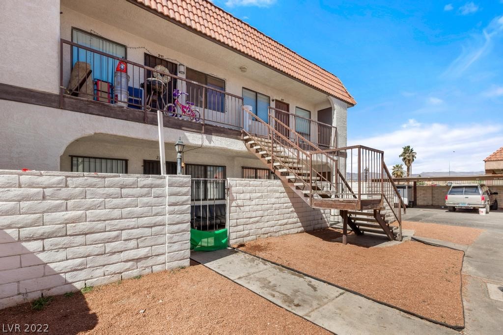 4300 N Lamont Street Unit: 214