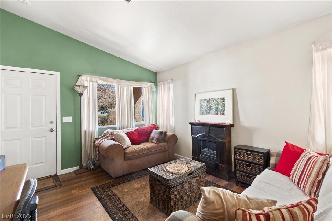 4431 Bertram Lane