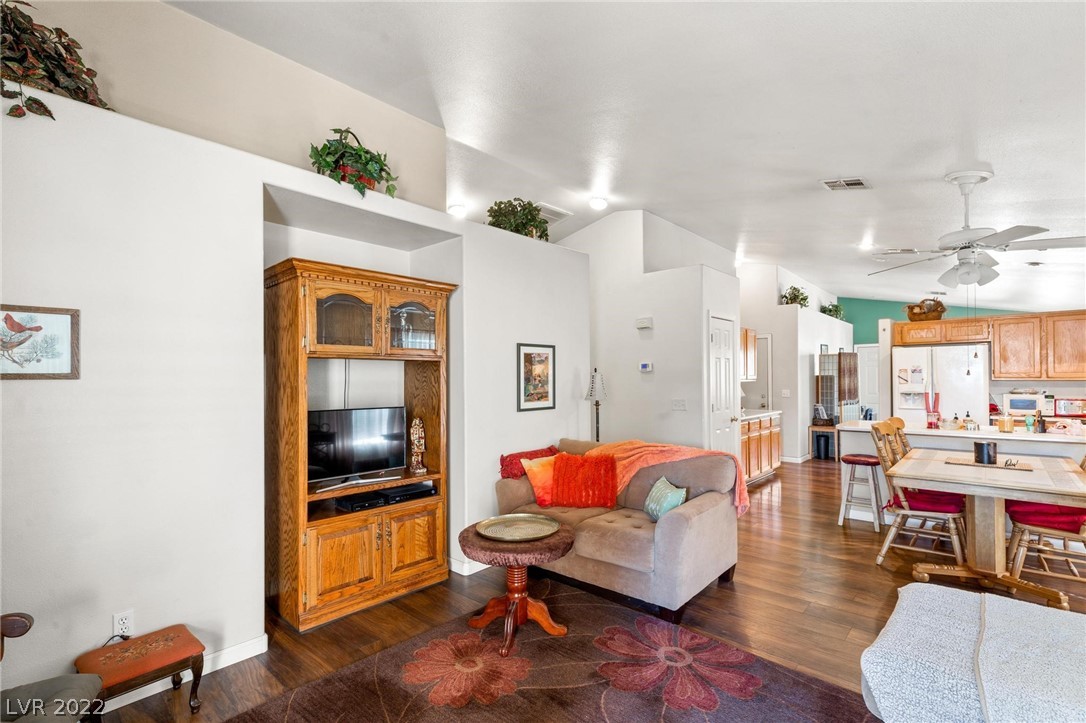 4431 Bertram Lane