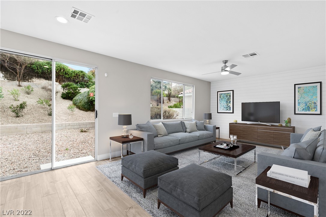 2269 Surrey Meadows Avenue