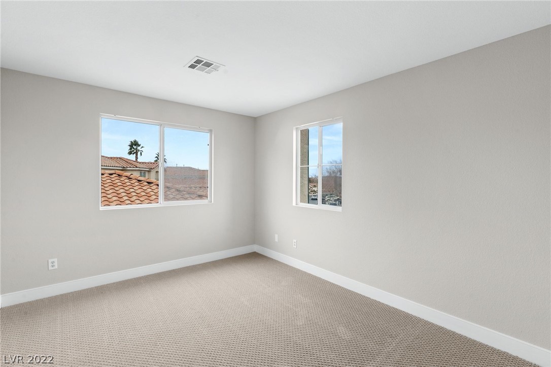2269 Surrey Meadows Avenue