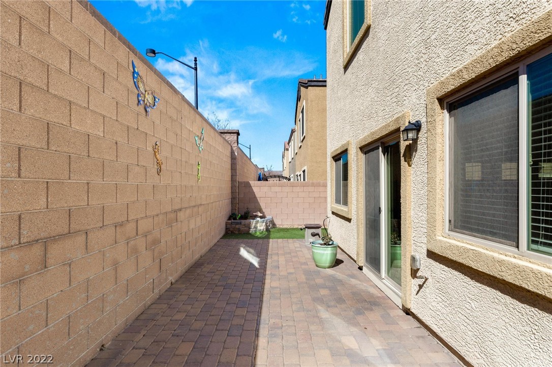 6769 Browns Bay Court