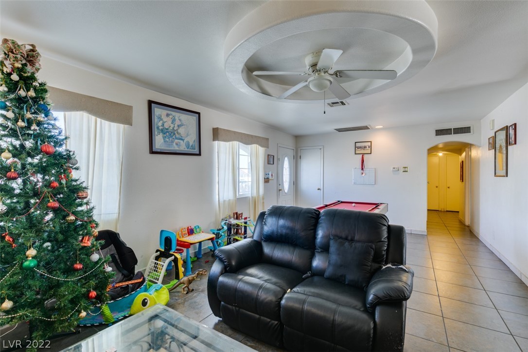 6221 Casada Way