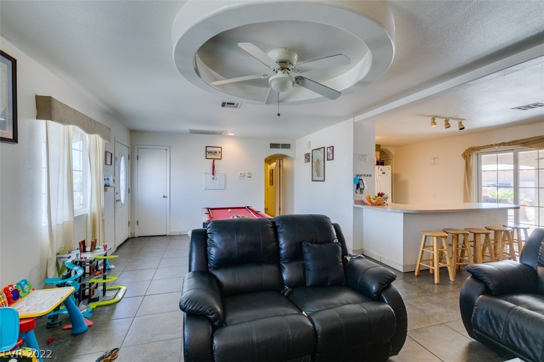 6221 Casada Way