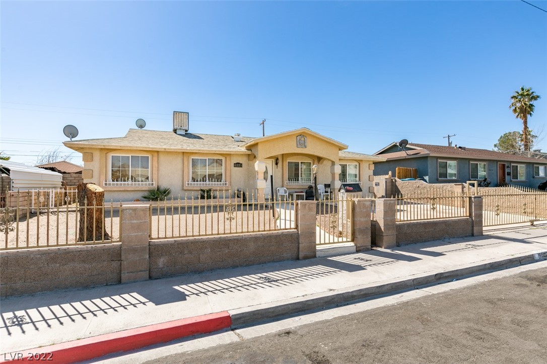 6221 Casada Way