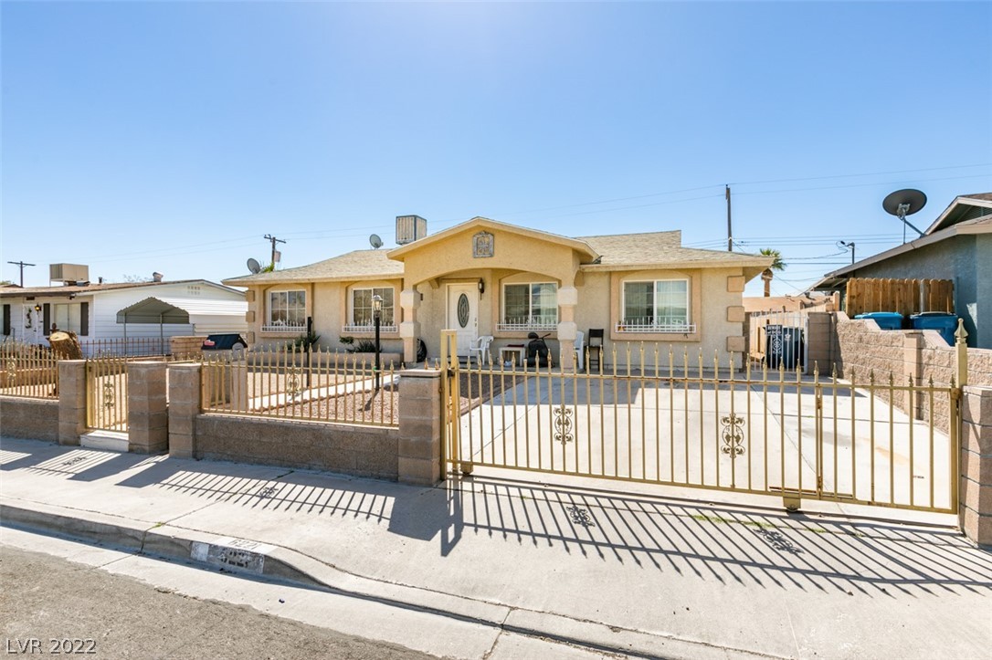 6221 Casada Way