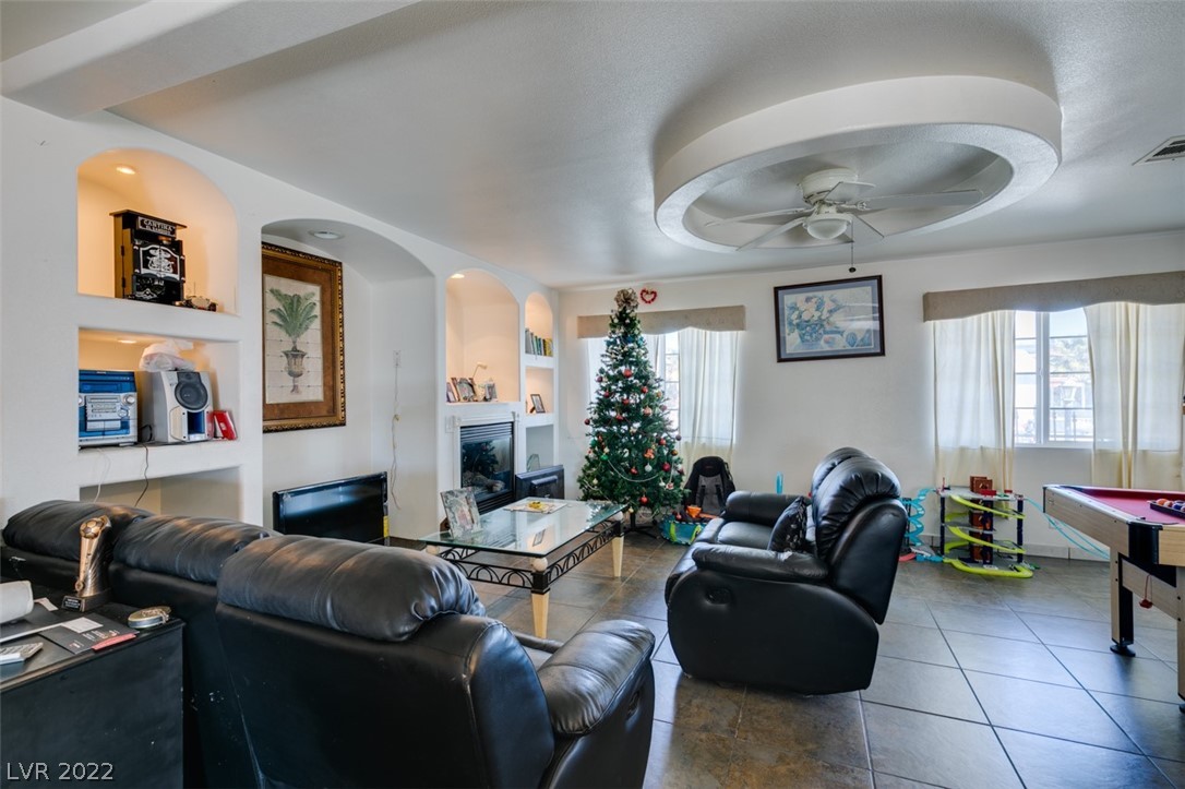 6221 Casada Way