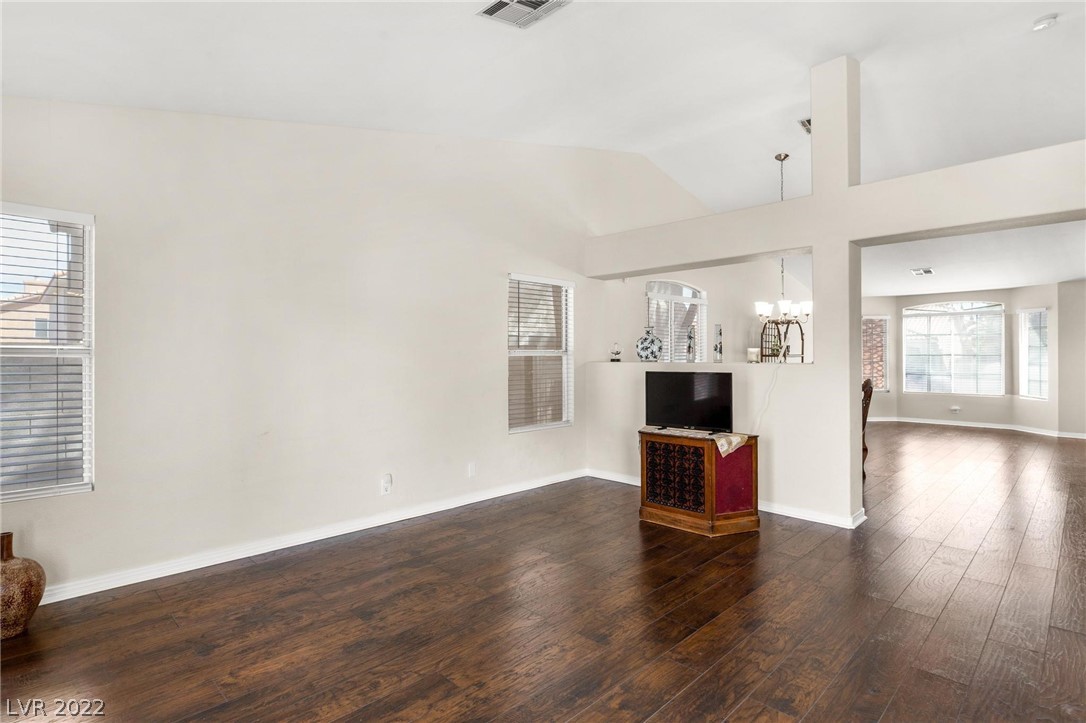 9184 Highland Springs Circle