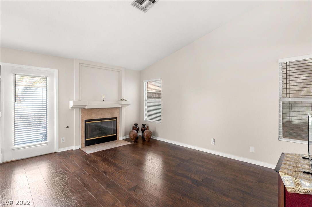9184 Highland Springs Circle