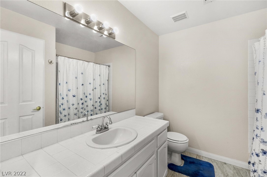 9184 Highland Springs Circle