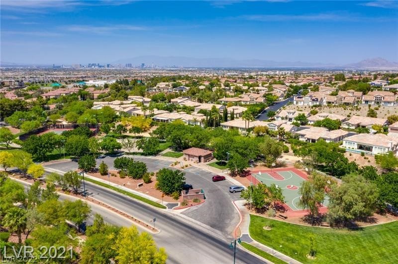 1107 Scenic Crest Drive