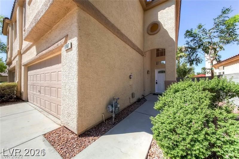 1107 Scenic Crest Drive
