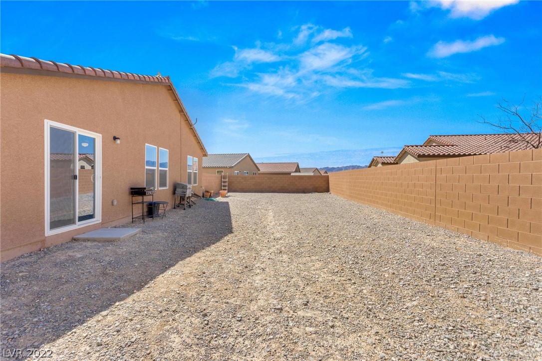 3624 E Garfield Drive