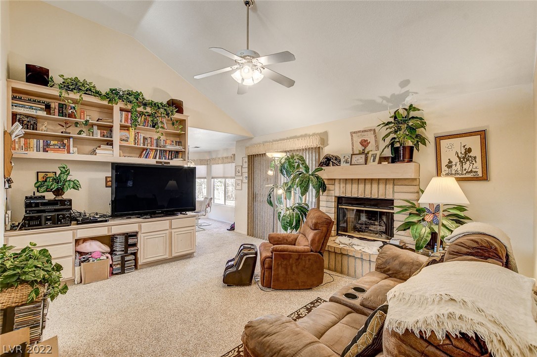 2436 Desert Butte Drive