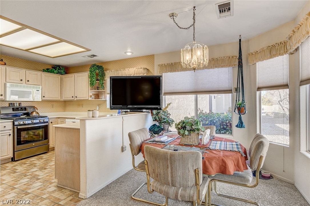 2436 Desert Butte Drive