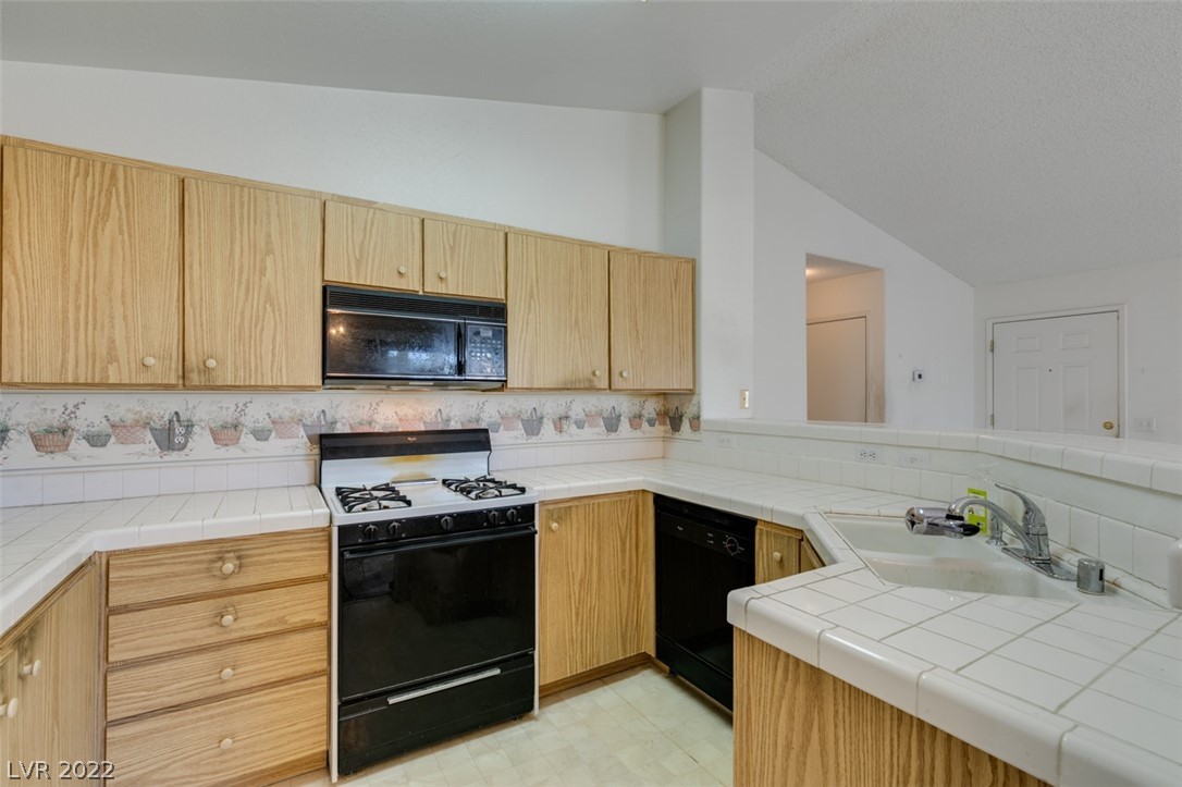 7900 Greycrest Court Unit: 202