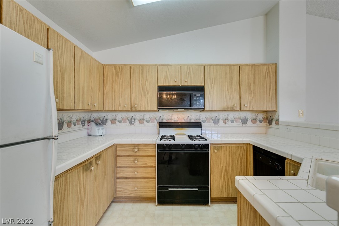 7900 Greycrest Court Unit: 202