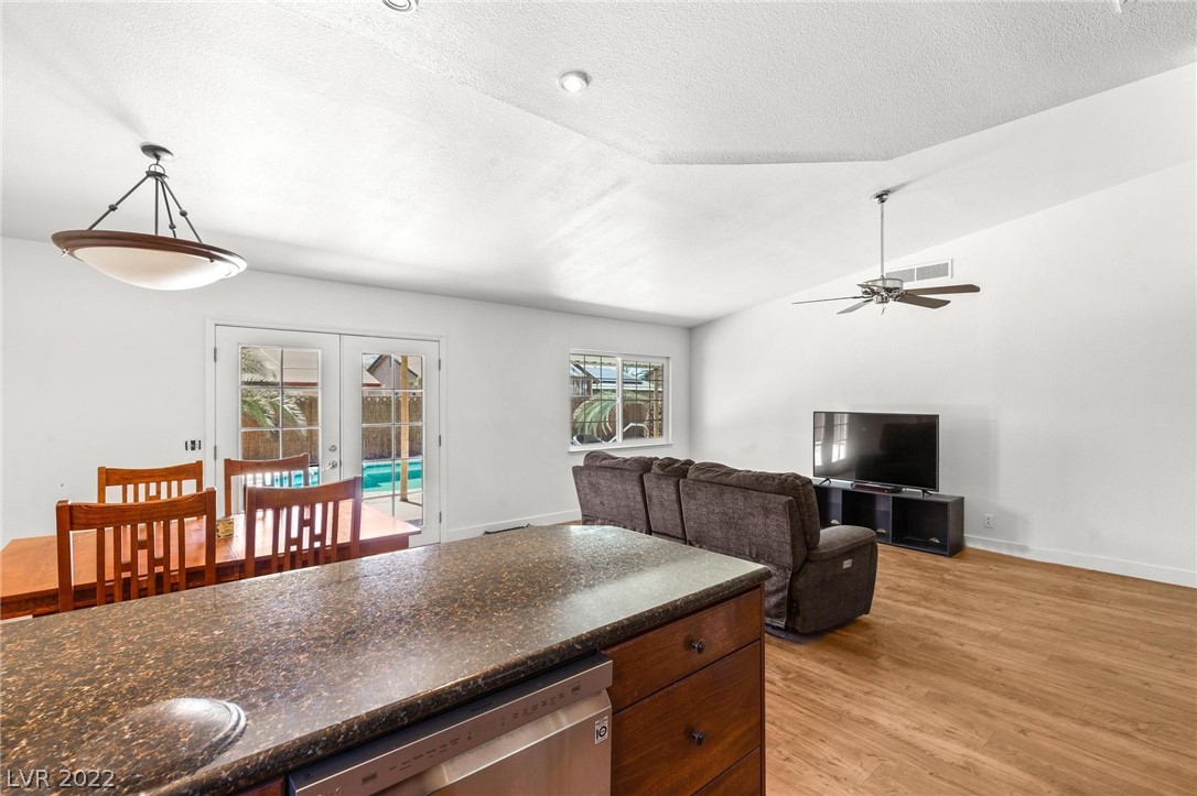 6427 Sparrow Lane