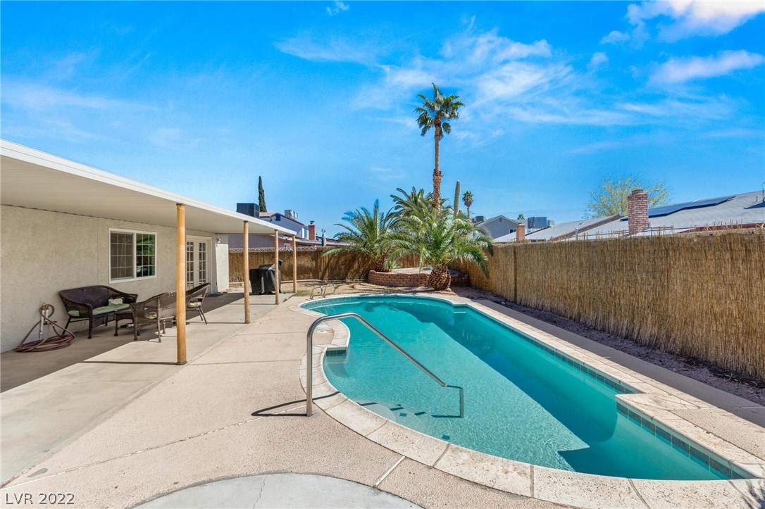 6427 Sparrow Lane