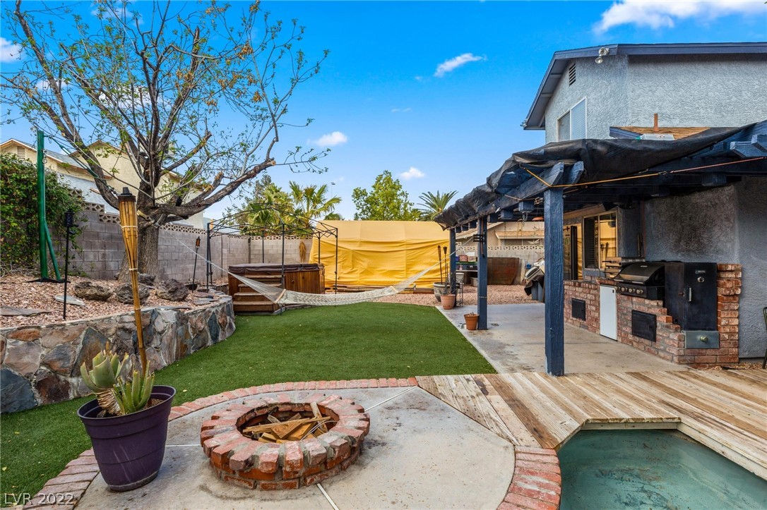 104 Rockmoss Street