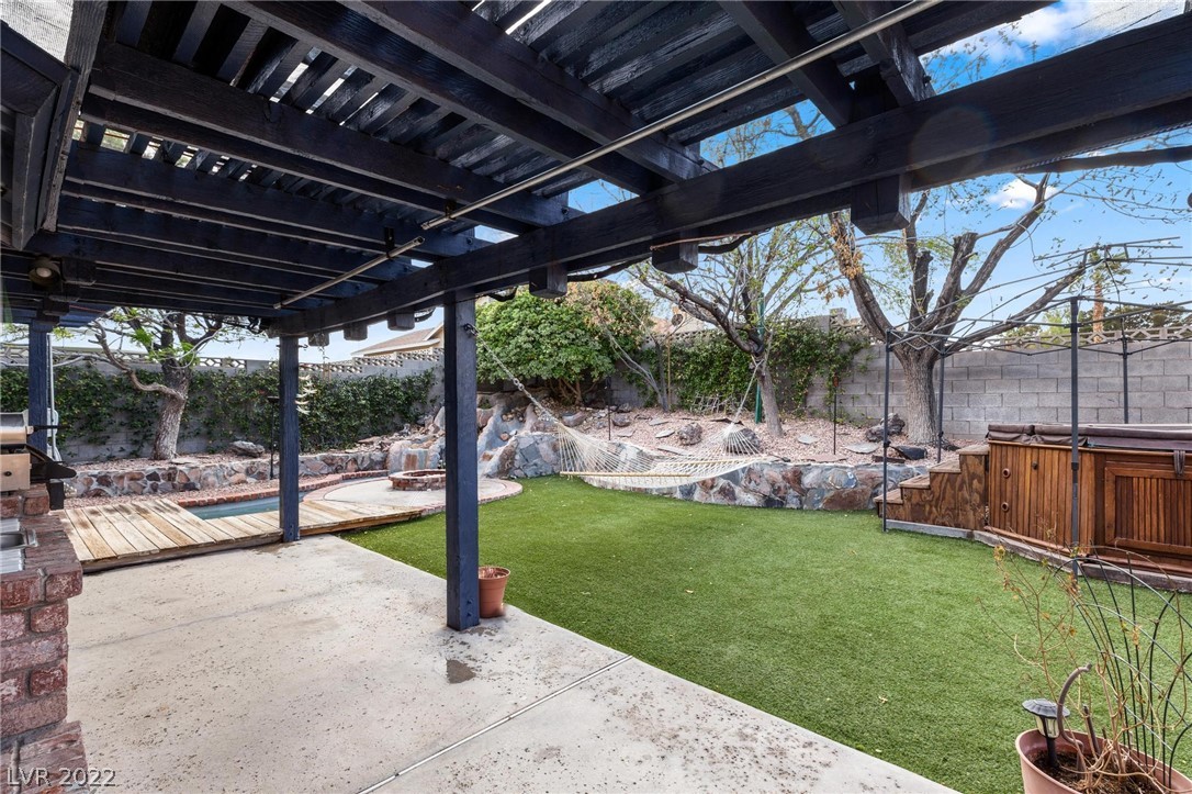 104 Rockmoss Street