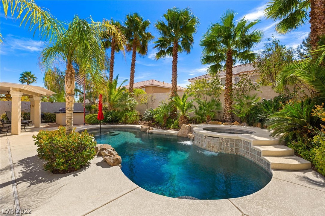 6527 Gilded Lantern Avenue