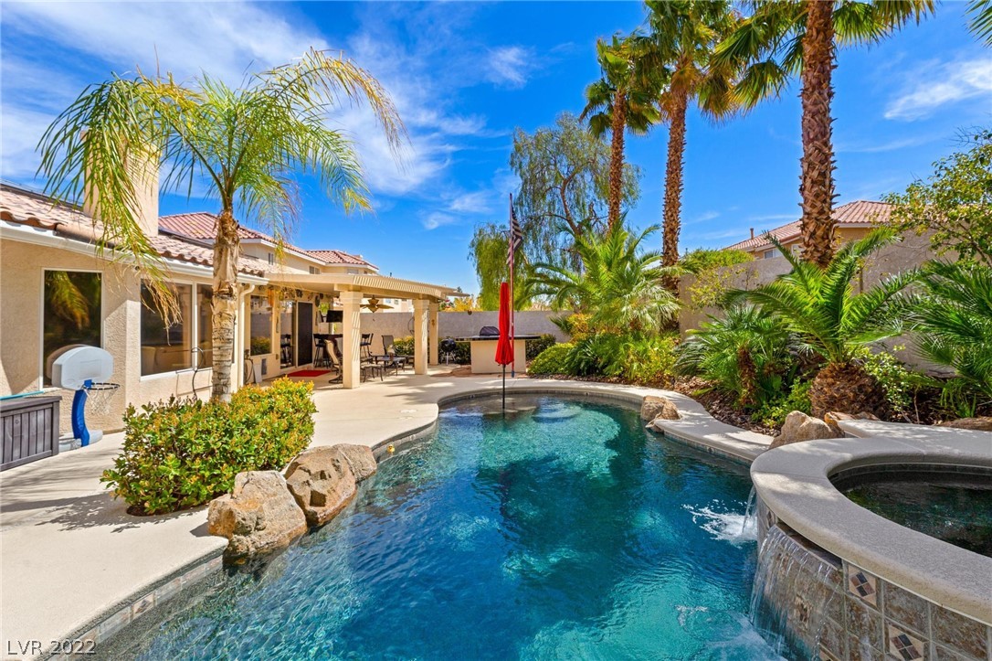 6527 Gilded Lantern Avenue