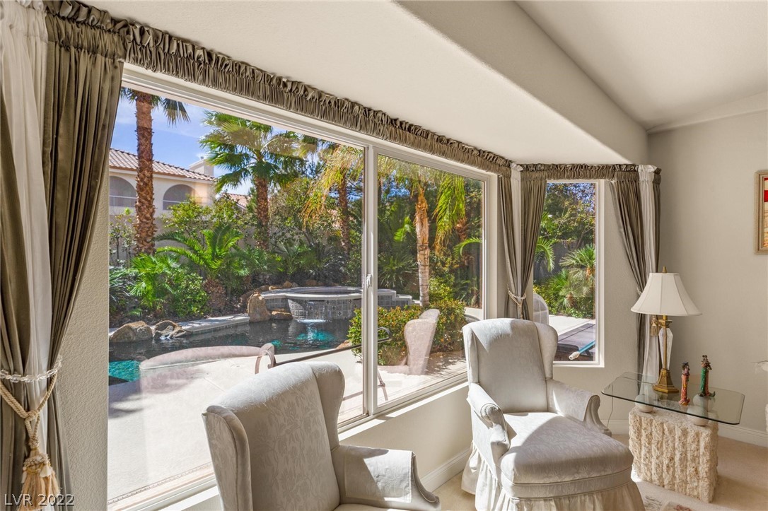 6527 Gilded Lantern Avenue